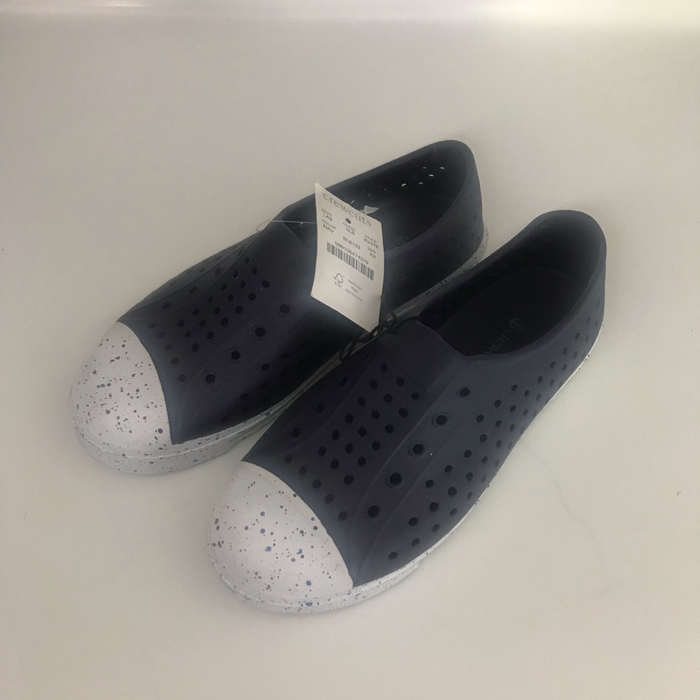 New Crewcuts Water Shoes Size 2